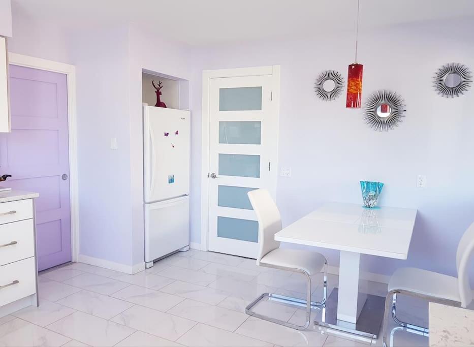 Private Single Room In A House ريتشموند، كولومبيا البريطانية المظهر الخارجي الصورة