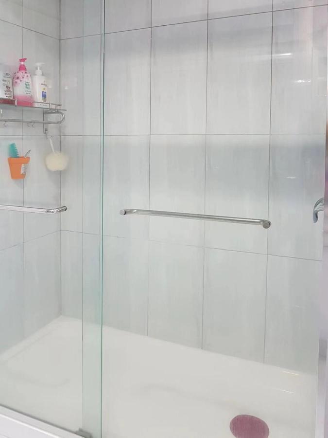 Private Single Room In A House ريتشموند، كولومبيا البريطانية المظهر الخارجي الصورة
